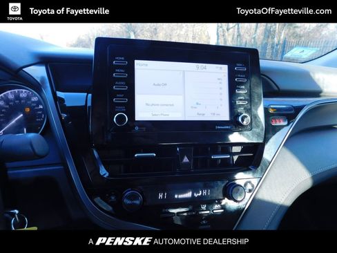 Used 2024 Toyota Camry SE image 7