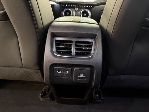 Used 2020 Chevrolet Blazer Premier w/ Driver Confidence II Package AWD/4WD image 27