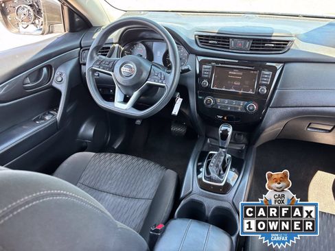 Used 2020 Nissan Rogue S FWD image 14