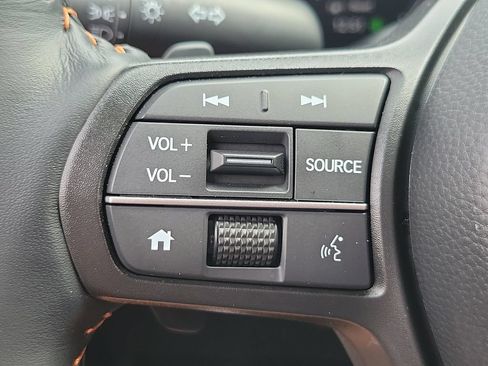 Used 2025 Honda CR-V Sport image 25