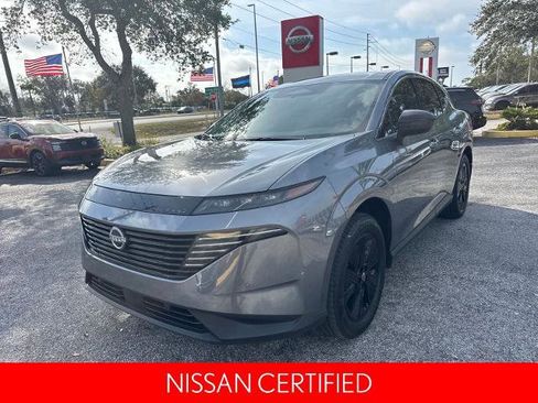 Certified 2025 Nissan Murano SV image 2