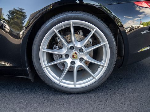 Certified 2016 Porsche 911 Carrera RWD image 23