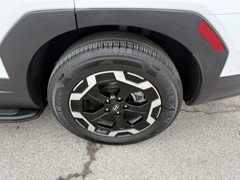 Used 2025 Hyundai Santa Fe SEL image 16