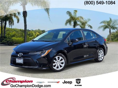 Used 2024 Toyota Corolla LE FWD image 1