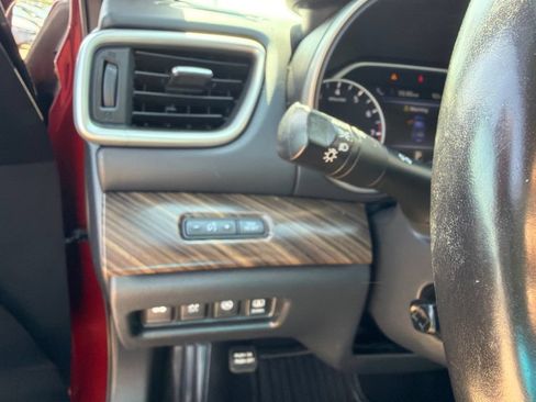 Used 2017 Nissan Maxima Platinum FWD image 28