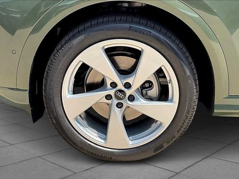 New 2025 Audi Q5 Prestige image 11