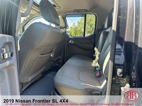 Used 2019 Nissan Frontier SL image 13