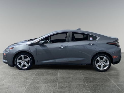 Used 2018 Chevrolet Volt LT w/ Comfort Package FWD image 2