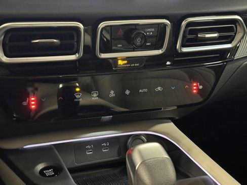 New 2026 Nissan Sentra SL w/ Floor Mat Package image 24