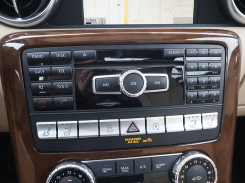 Used 2016 Mercedes-Benz SLK 300 image 24