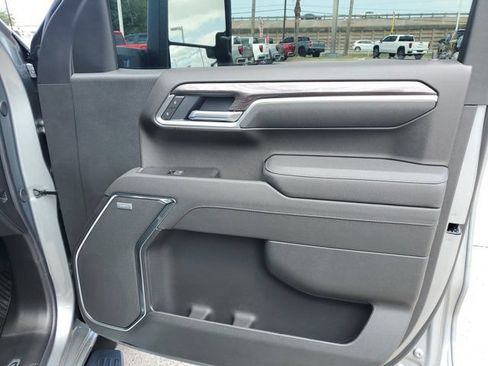 New 2026 Chevrolet Silverado 1500 LTZ w/ LTZ Premium Package AWD/4WD image 10
