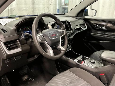 Used 2022 GMC Terrain SLE w/ Driver Convenience Package image 8