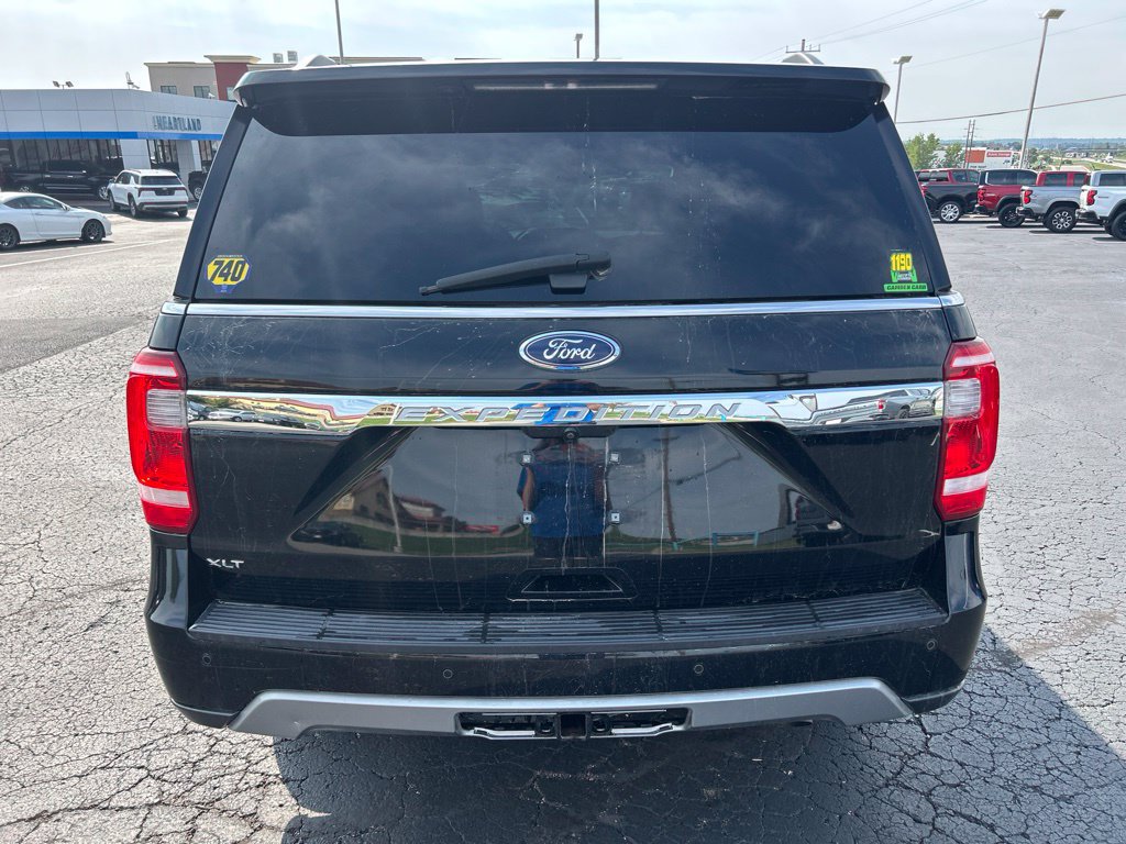 Used 2019 Ford Expedition XLT w/ Equipment Group 202A AWD/4WD image 6