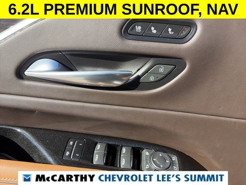 Used 2022 Cadillac Escalade ESV Premium Luxury image 53