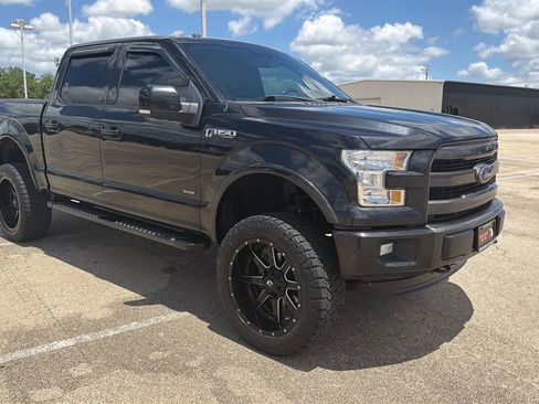 Used 2015 Ford F150 Lariat AWD/4WD image 8