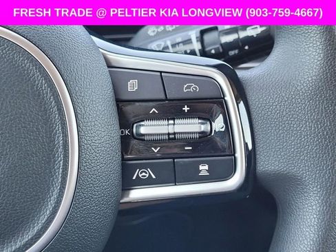Used 2025 Kia Sorento LX FWD image 26