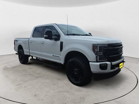Used 2022 Ford F250 Lariat w/ Black Appearance Package AWD/4WD image 3