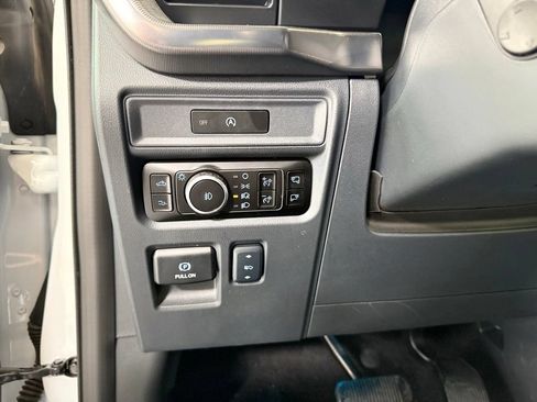Used 2025 Ford F150 Raptor AWD/4WD image 16