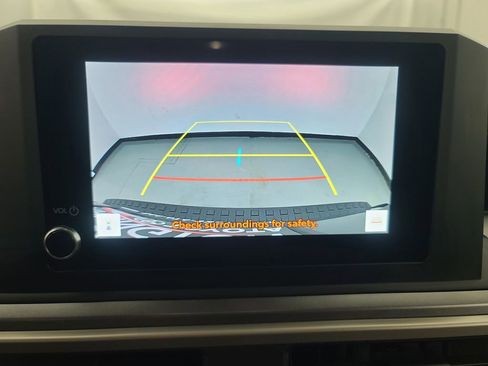 Used 2025 Toyota 4Runner TRD Off-Road image 31