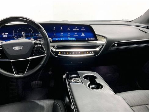 Used 2023 Cadillac Lyriq 2WD image 7