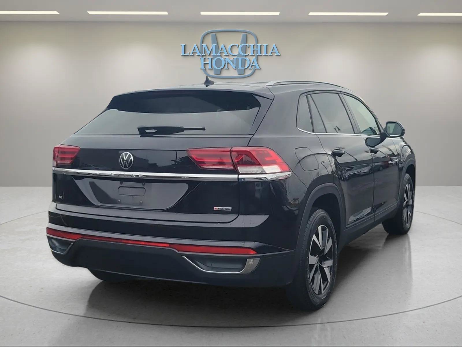 Used 2022 Volkswagen Atlas Cross Sport SE AWD/4WD image 5