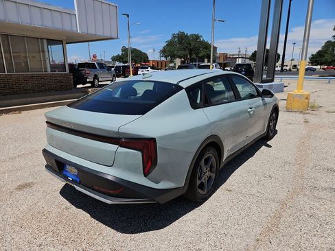 Used 2025 Kia K4 FWD image 8