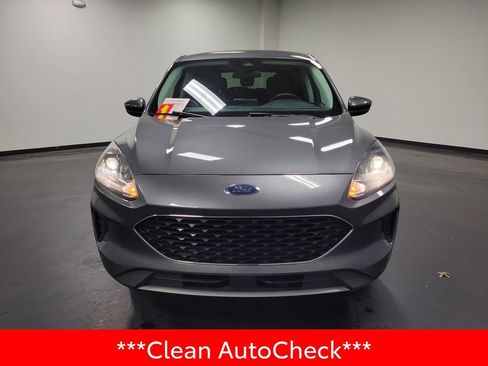 Used 2021 Ford Escape SE image 3