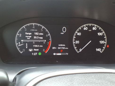 Used 2023 Honda HR-V LX image 13