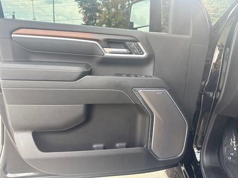 Used 2025 GMC Sierra 2500 Denali AWD/4WD image 29