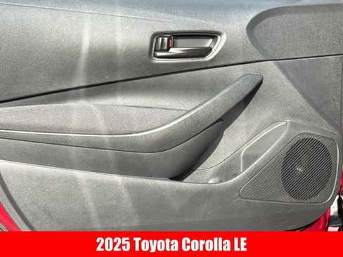 Certified 2025 Toyota Corolla LE image 4