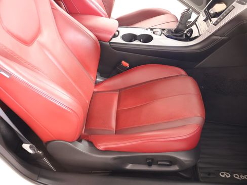Used 2018 INFINITI Q60 Red Sport 400 w/ Pro Active Package RWD image 14