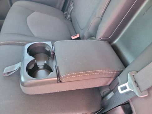 Used 2017 Chevrolet Traverse LT w/ Style and Technology Package FWD image 36