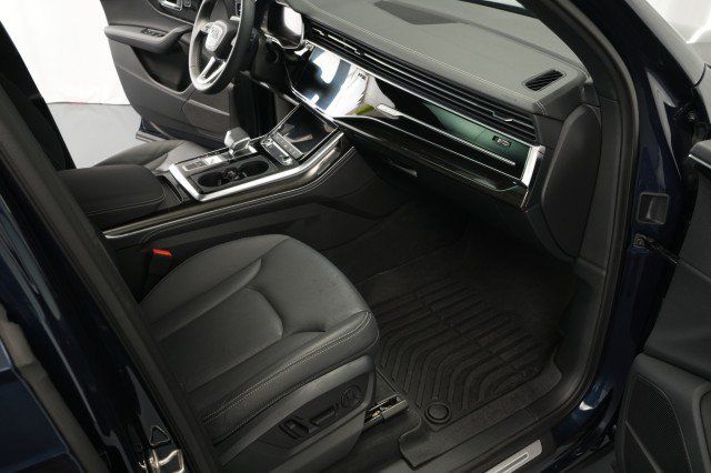 Used 2025 Audi Q7 2.0T Premium Plus w/ Premium Plus Package AWD/4WD image 50