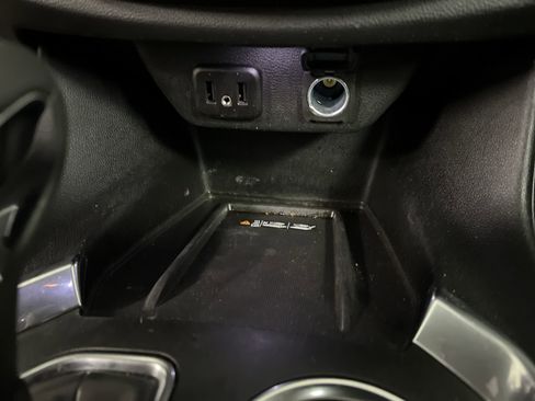 Certified 2023 Chevrolet Traverse LT image 68