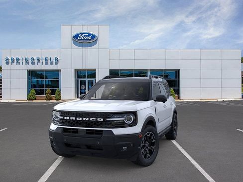 Used 2025 Ford Bronco Sport Outer Banks w/ Outer Banks Tech Package+ image 2