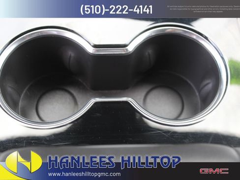 Used 2025 Chevrolet Suburban LT RWD image 21