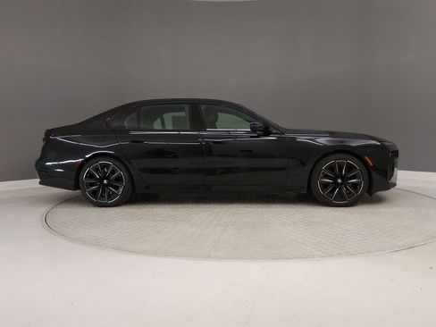 New 2026 BMW 740i w/ Premium Package image 6