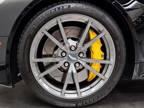 Used 2015 Aston Martin V8 Vantage GT RWD image 10
