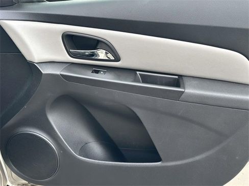 Used 2012 Chevrolet Cruze LS w/ Connectivity Package image 17