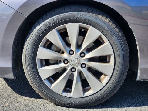 Used 2014 Honda Accord EX image 8