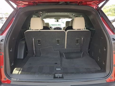 Used 2023 Chevrolet Traverse LT AWD/4WD image 29