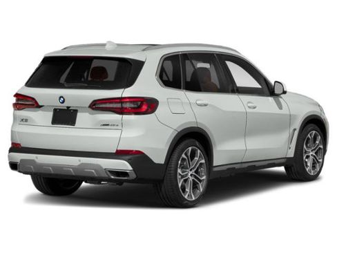 Used 2022 BMW X5 xDrive45e w/ M Sport Package AWD/4WD image 5