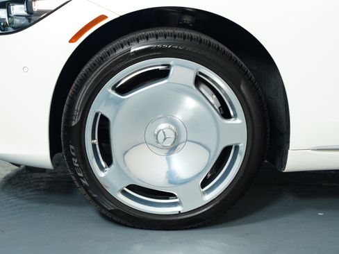 Used 2022 Mercedes-Benz Maybach S 580 4MATIC image 23