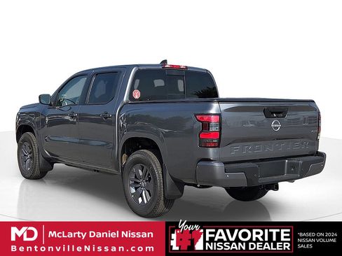New 2026 Nissan Frontier SV w/ Tow Package AWD/4WD image 4