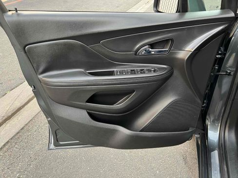 Used 2018 Buick Encore Essence image 66