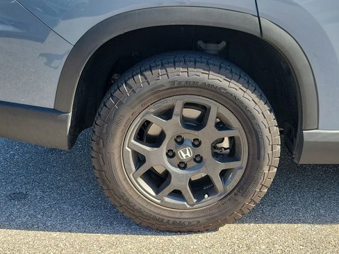 Used 2024 Honda Pilot TrailSport image 9