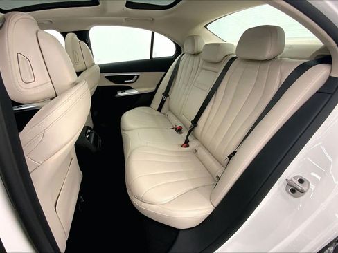 Used 2026 Mercedes-Benz E 350 Sedan image 6