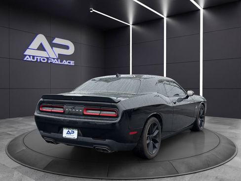 Used 2016 Dodge Challenger R/T Scat Pack image 6