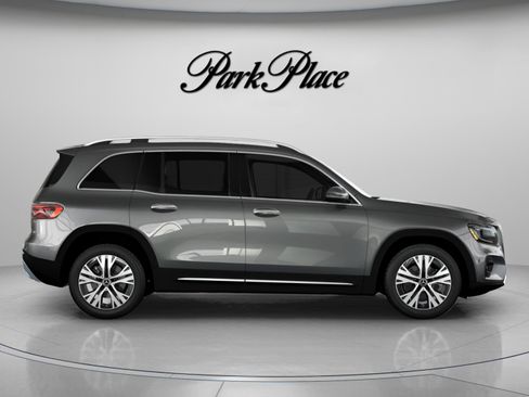 New 2026 Mercedes-Benz GLB 250 image 28