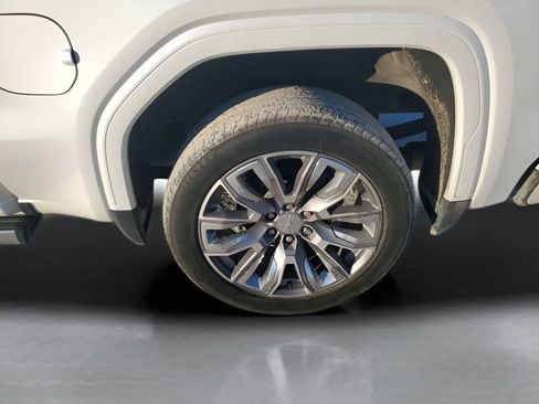 Used 2022 GMC Sierra 1500 Denali w/ Denali Reserve Package image 22